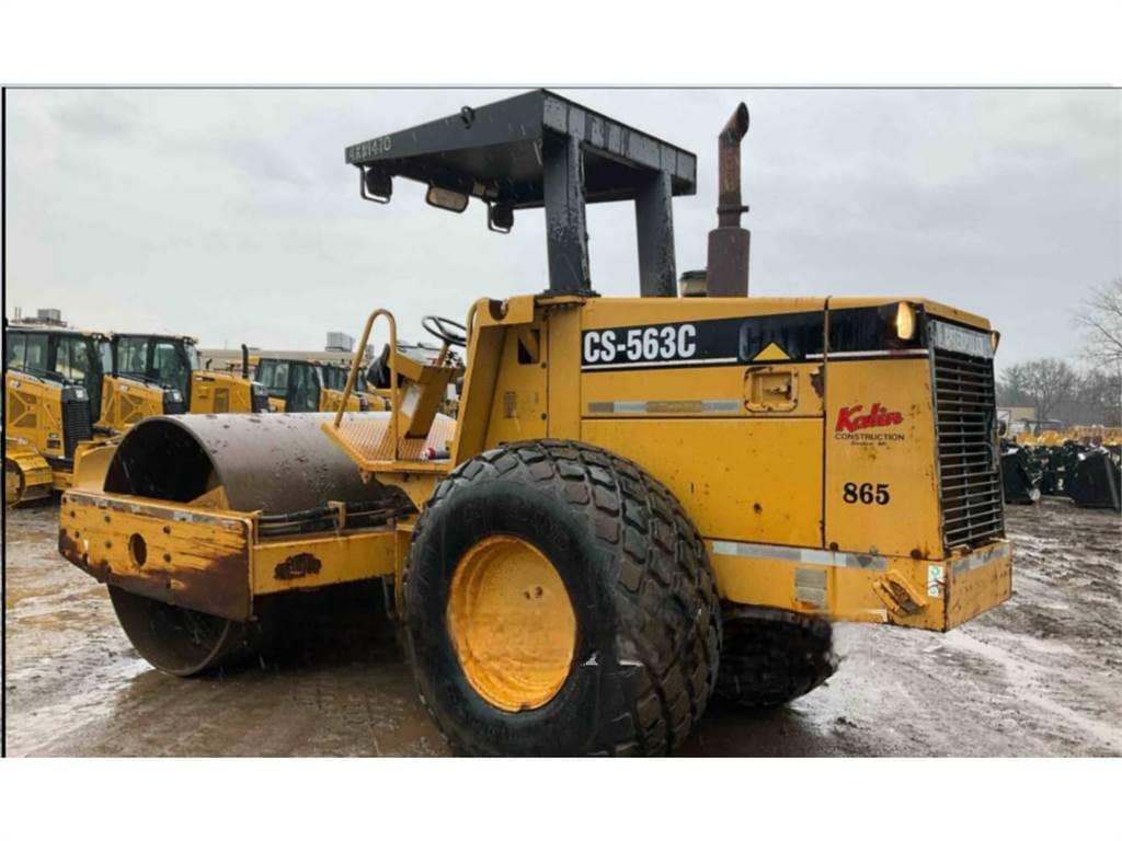 Vibrocompactador CS563C
