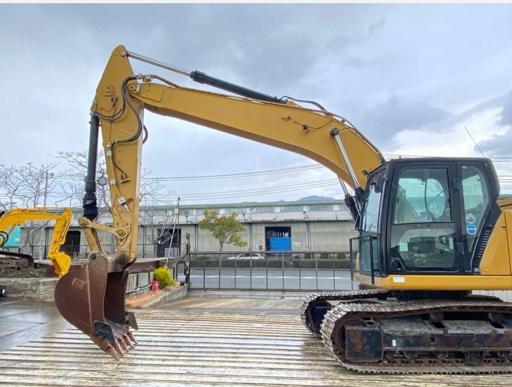 Excavadora 320 (1).jpg