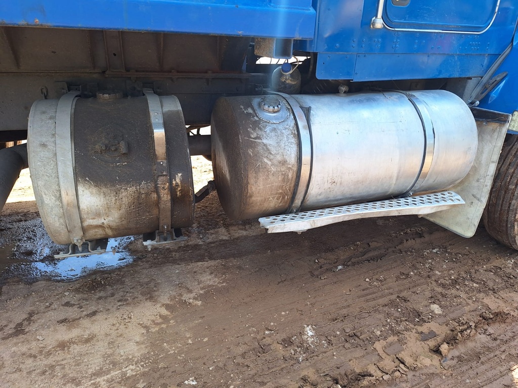 Camion Volteo 14m kw 2014 