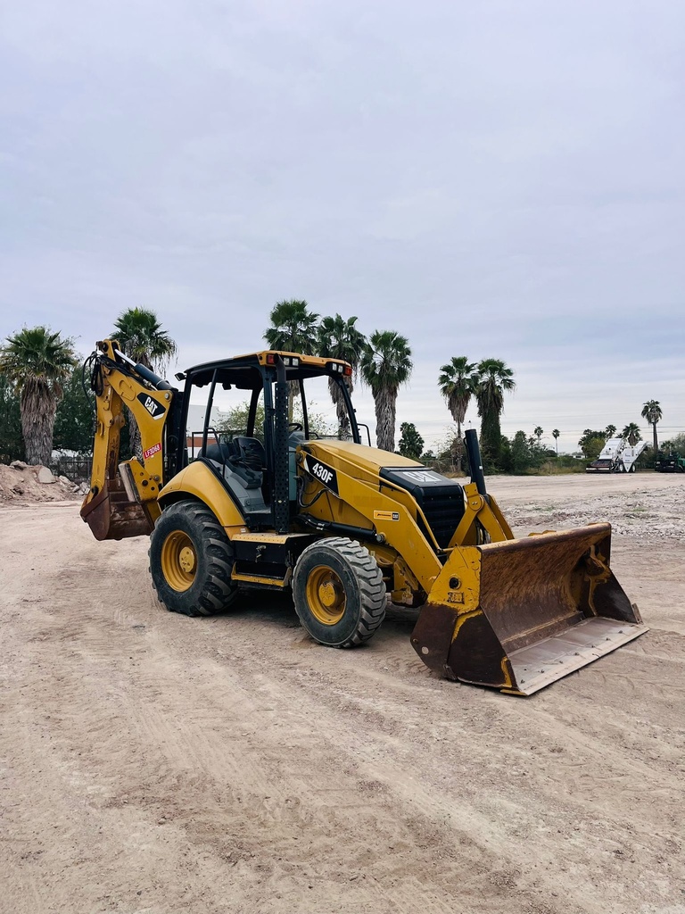 RETROEXCAVADORA CAT 430F