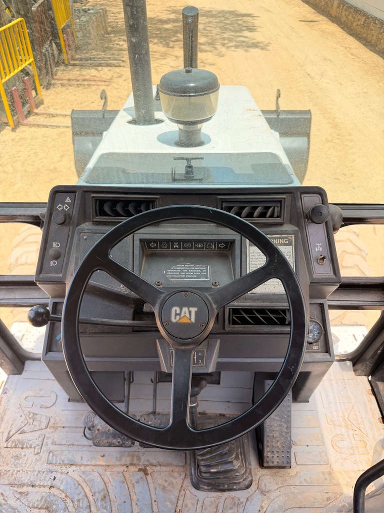 Retroexcavadora Caterpillar 416B 4x4 | Cabina Cerrada con Extensión y 3000hrs