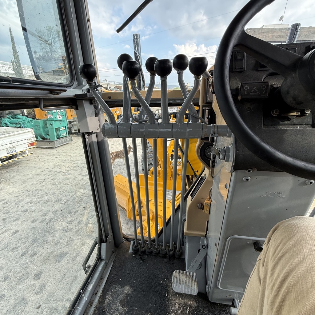 Motoniveladora Caterpillar 143H 2007  4x6  