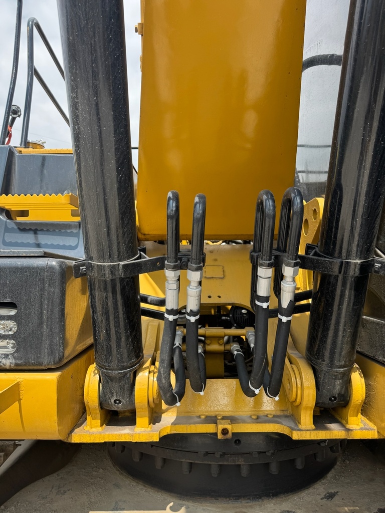 Excavadora Caterpillar 320DL 2019