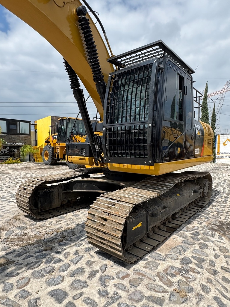 Excavadora Caterpillar 320DL 2019