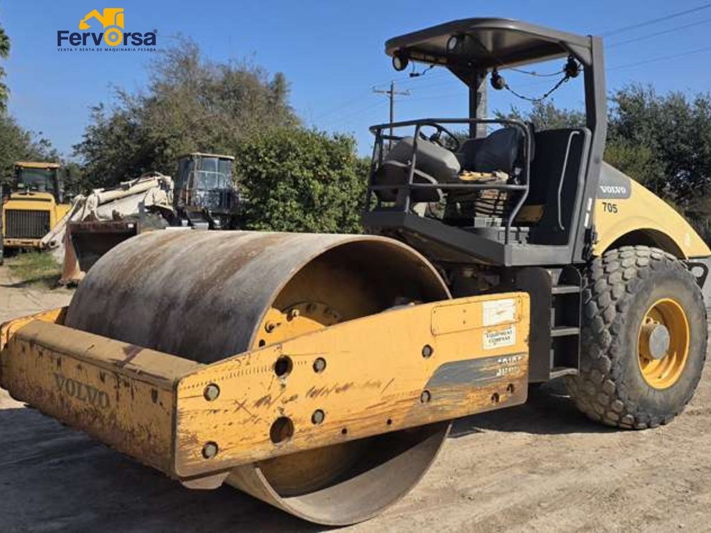VIBROCOMPACTADOR VOLVO SD100 2016 | Por Importar