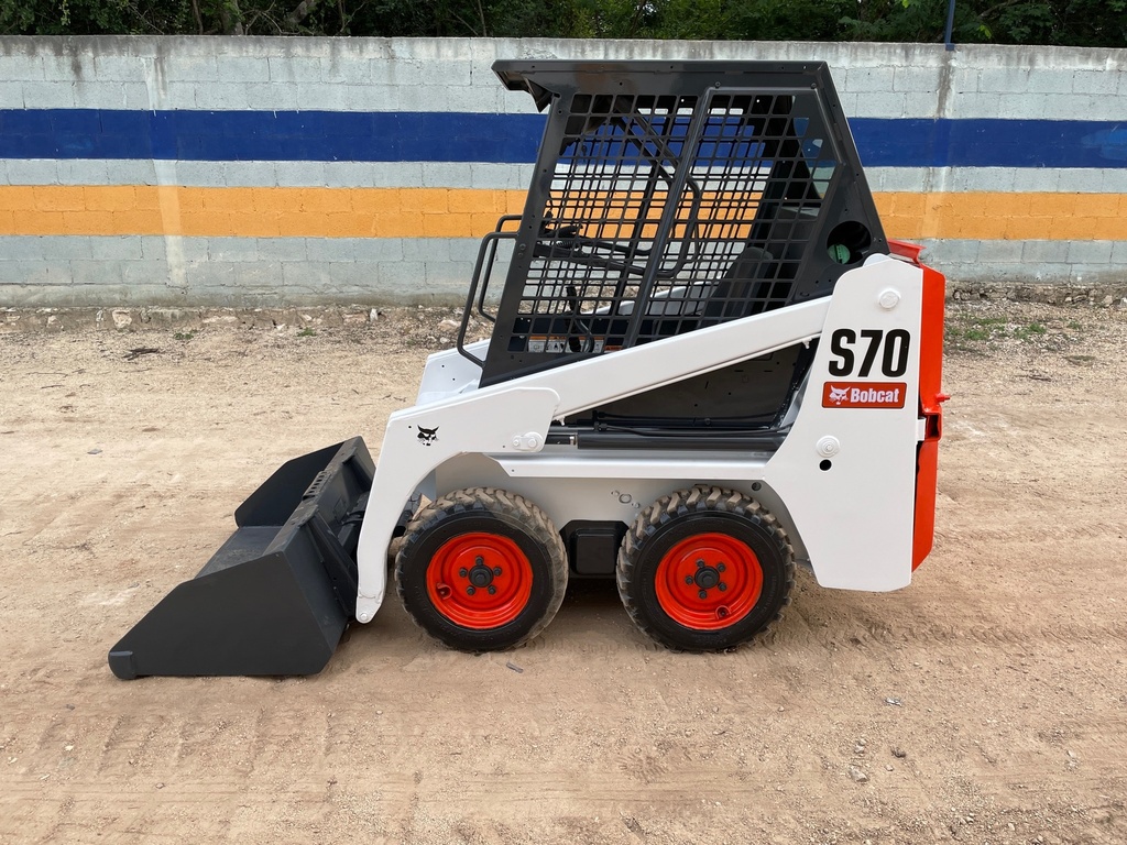 Minicargador S70