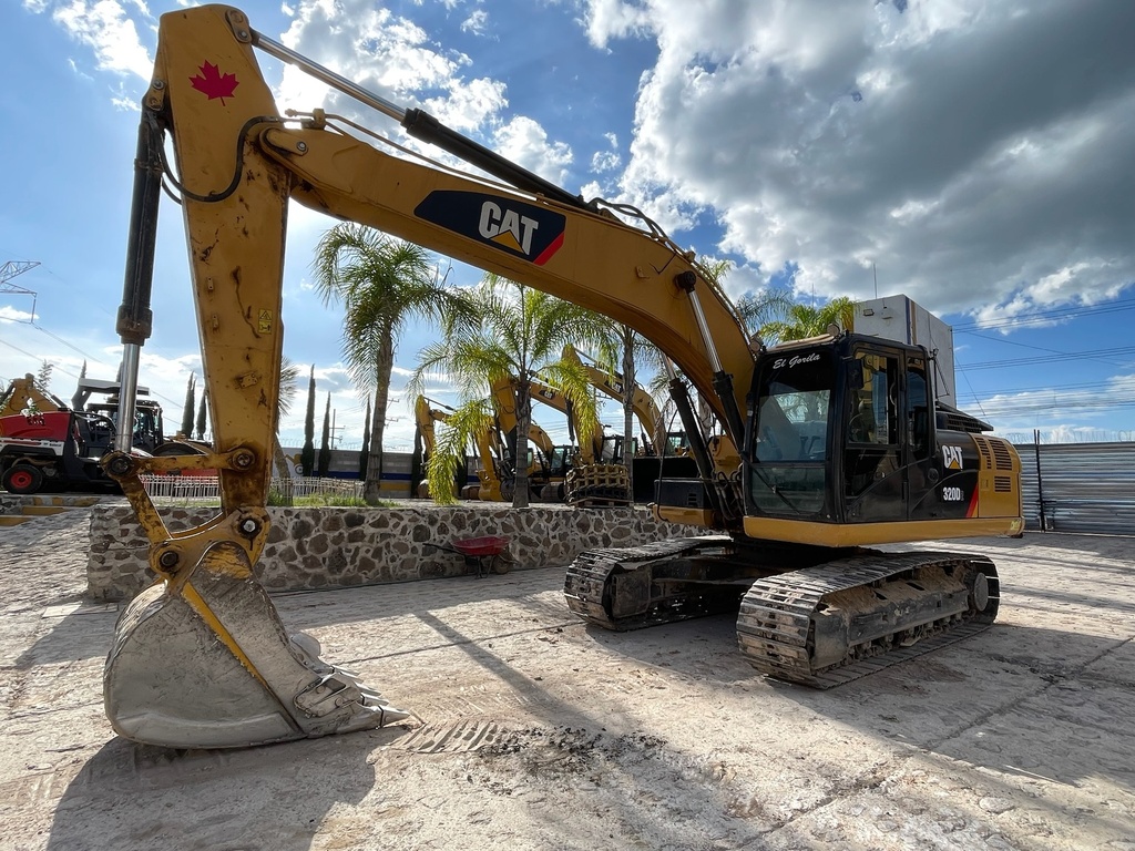 Excavadora 320D2 