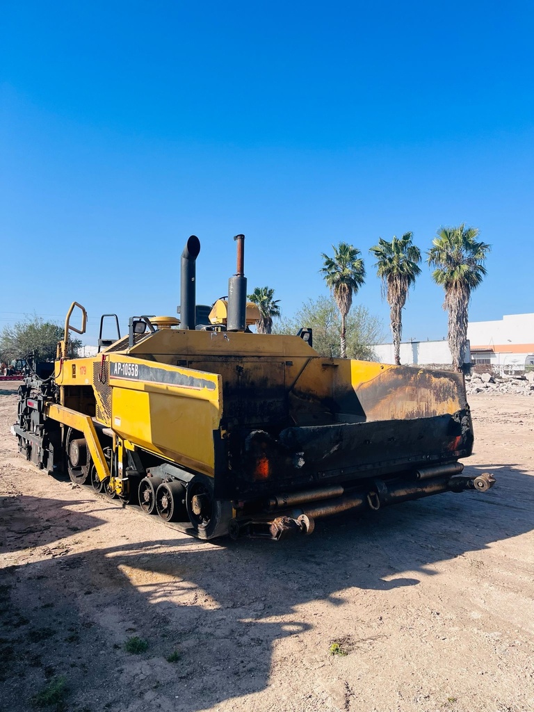 PAVIMENTADORA CATERPILLAR AP1055B 2005 | Por Importar 