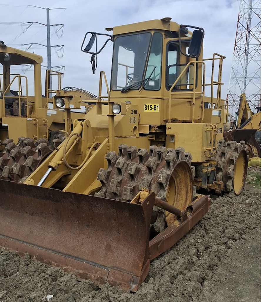 Compactador 815B