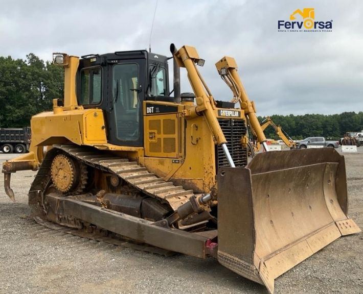 Bulldozer Caterpillar D6T