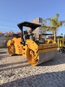 Compactador Caterpillar CB64 