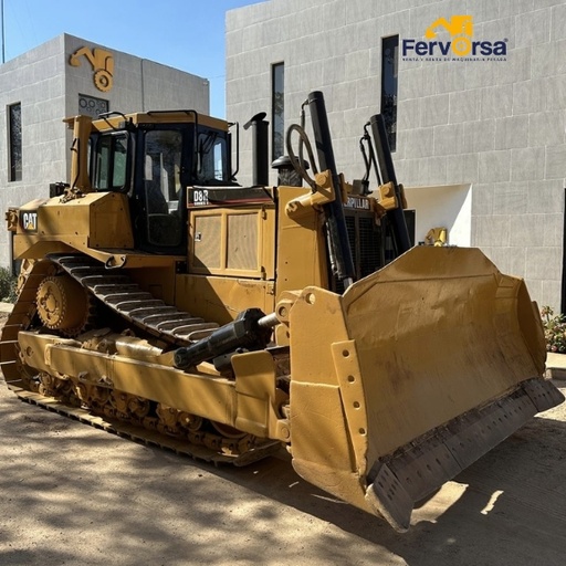 [0974] Tractor D8R
