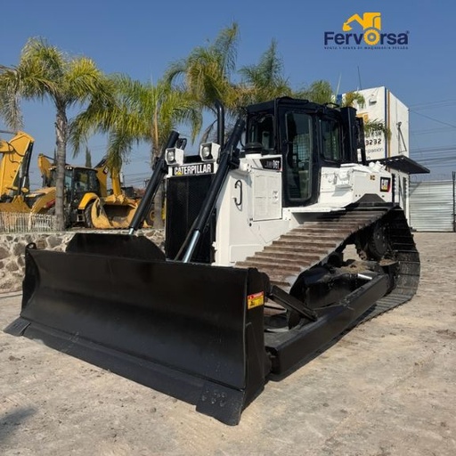 [0723] Tractor D6T
