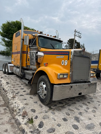 Tractocamión  W900