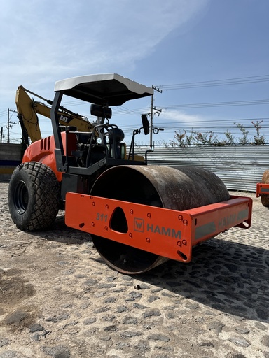 [1115] Vibrocompactador Hamm 311 2016 | 11 Ton con Motor Cummins y Llantas 90%