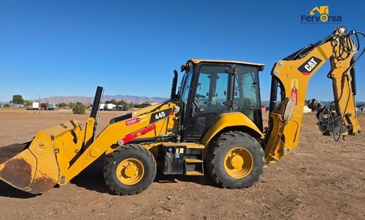 [0500] Retroexcavadora Caterpillar 440 